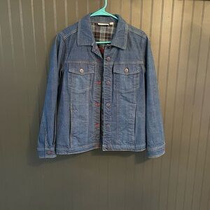 Stylish Blue Denim Jacket for Women